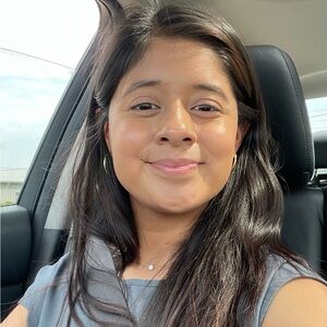 Meet your Posher, Yvette